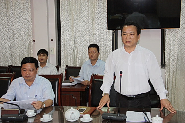 GS.TS Phạm Hồng Quang phát biểu tại buổi lễ GS.TS Phạm Hồng Quang phát biểu tại buổi lễ