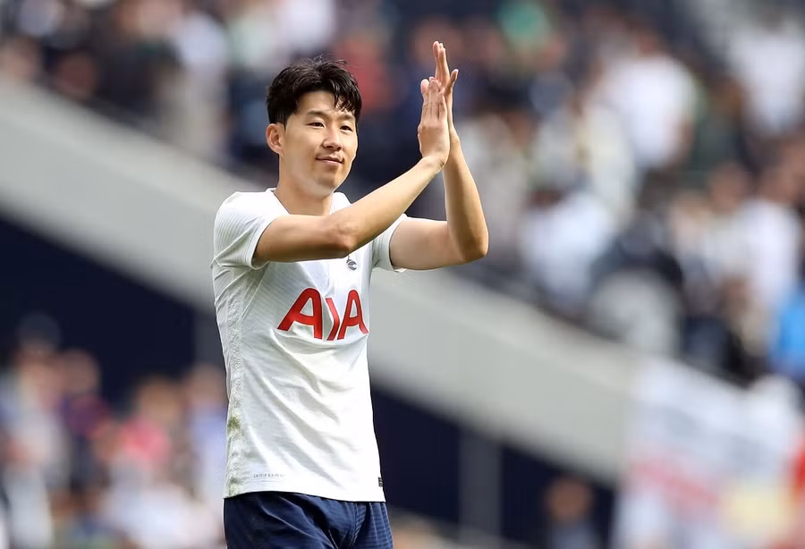 10 - Tottenham: 704 triệu euro