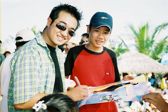 87655569101576301603860728775687868807905280o-ngoisao.vn-w1499-h997 7 ca sĩ Lê Hiếu, sao Việt