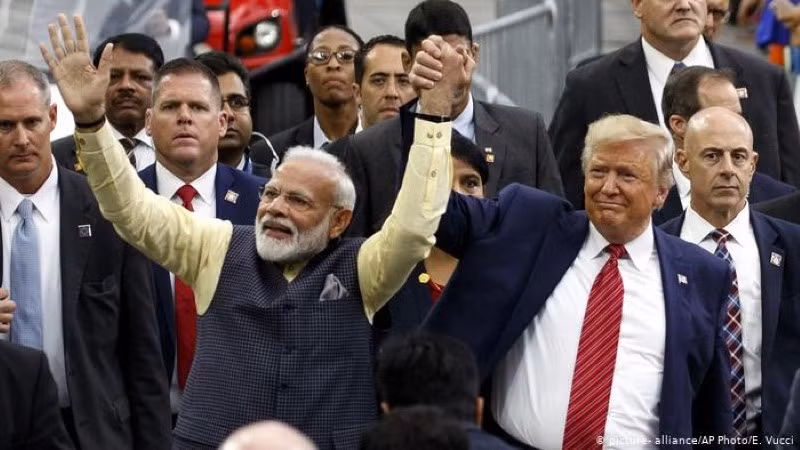 Thấy gì qua chuyến thăm Ấn Độ của Donald Trump?