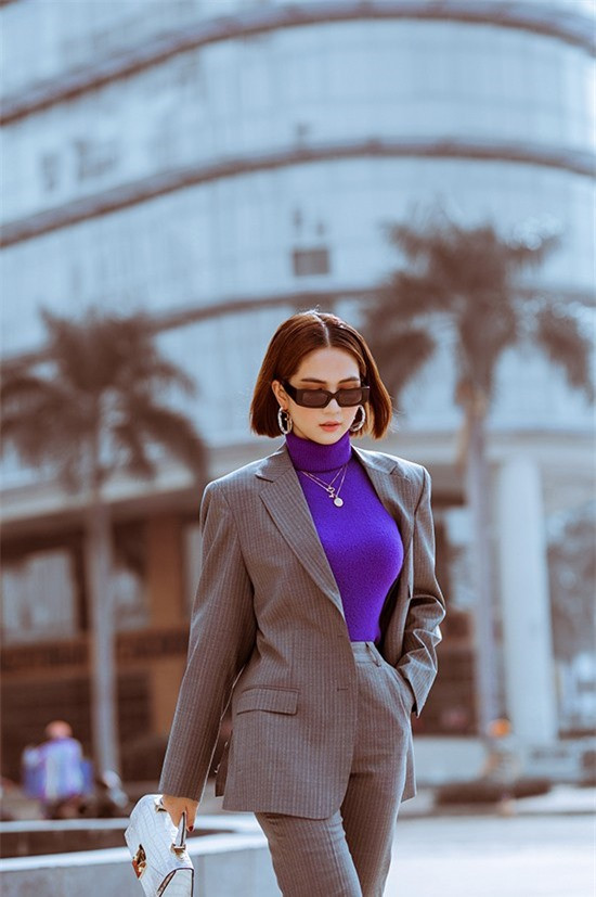 Ngọc Trinh phô dáng đẹp mướt mắt, không hở vẫn hút mọi ánh nhìn - Hình 9 Ngoc Trinh pho dang dep muot mat, khong ho van hut moi anh nhin-Hinh-9