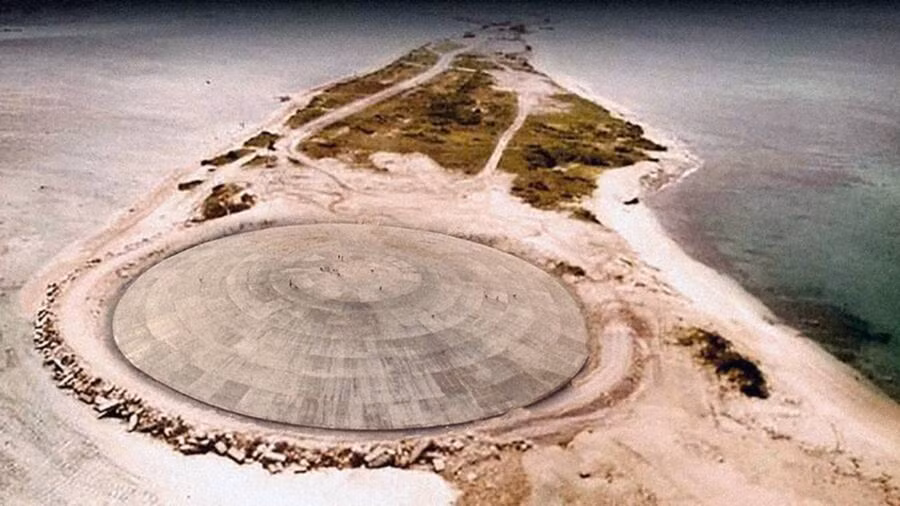 'Ngôi mộ' chôn chất thải hạt nhân trên Quần đảo Marshall.