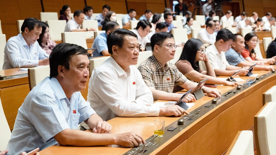 Quốc hội đã tiến hành biểu quyết thông qua Luật Giá (sửa đổi). Quốc hội đã tiến hành biểu quyết thông qua Luật Giá (sửa đổi).