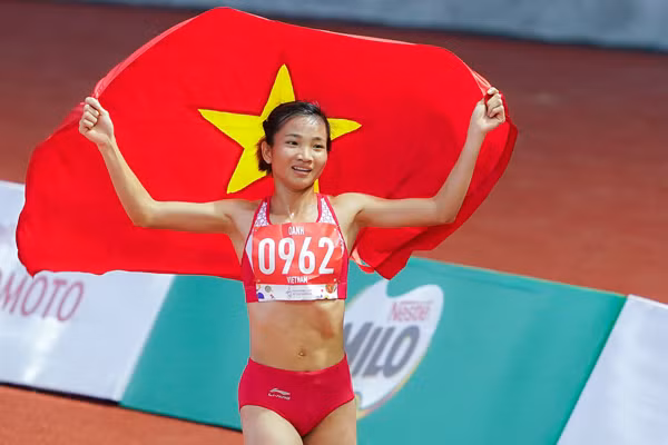 Nguyễn Thị Oanh giành 3 HC góp phần giúp đội tuyển điền kinh Việt Nam nhất toàn đoàn