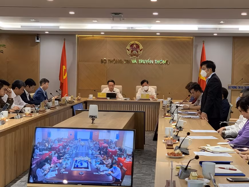 Các đại biểu tham dự hộ thảo tại điểm cầu Bộ Thông tin và Truyền thông