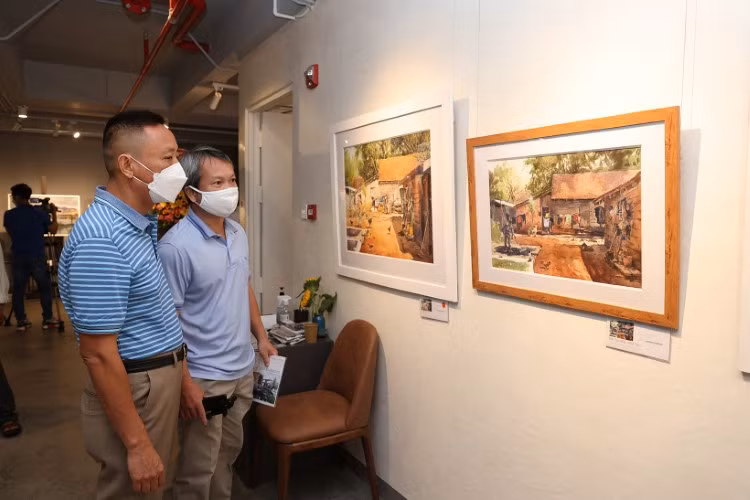 Những tác phẩm của họa sĩ người Pháp gốc Việt thu hút công chúng.