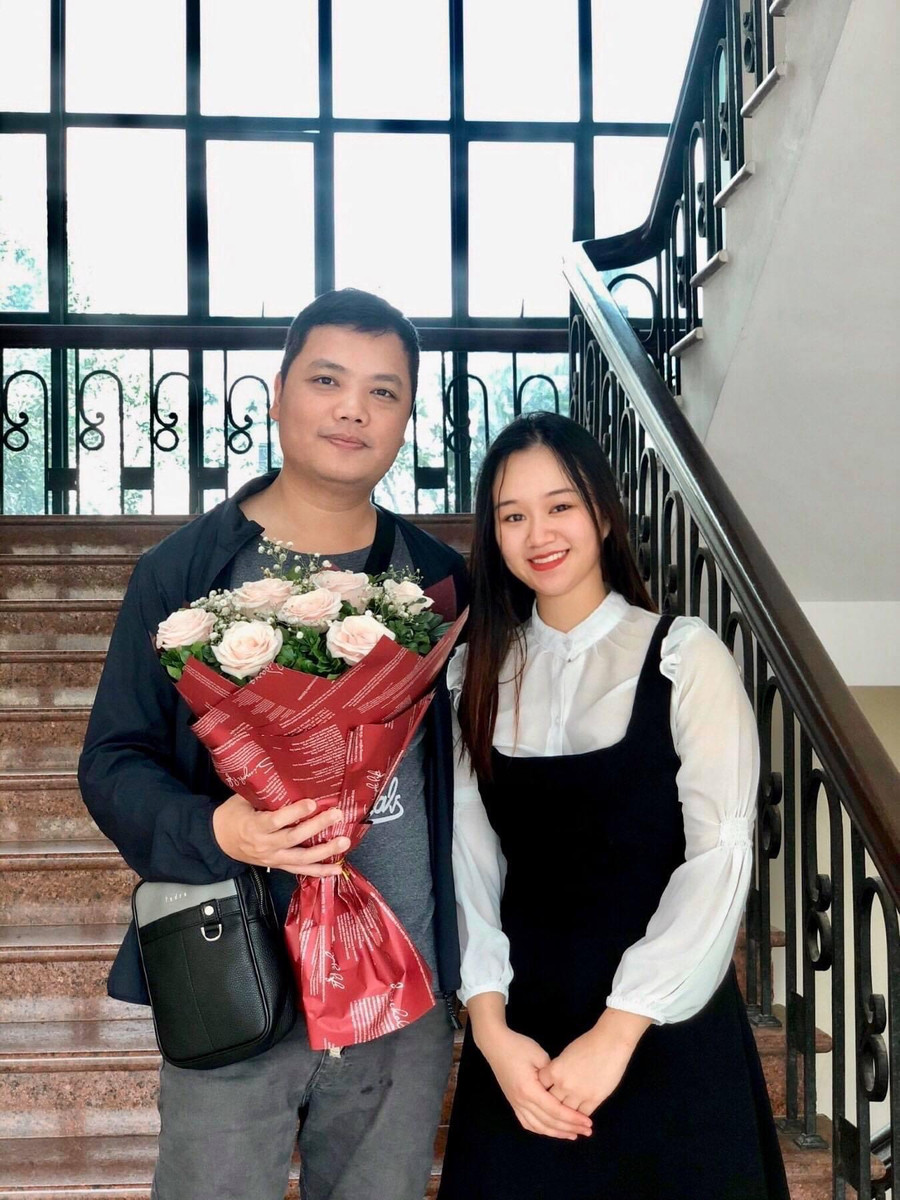 NSƯT Hoàng Anh và học trò Phạm Ánh Linh. Ảnh: NVCC. NSƯT Hoàng Anh và học trò Phạm Ánh Linh. Ảnh: NVCC.