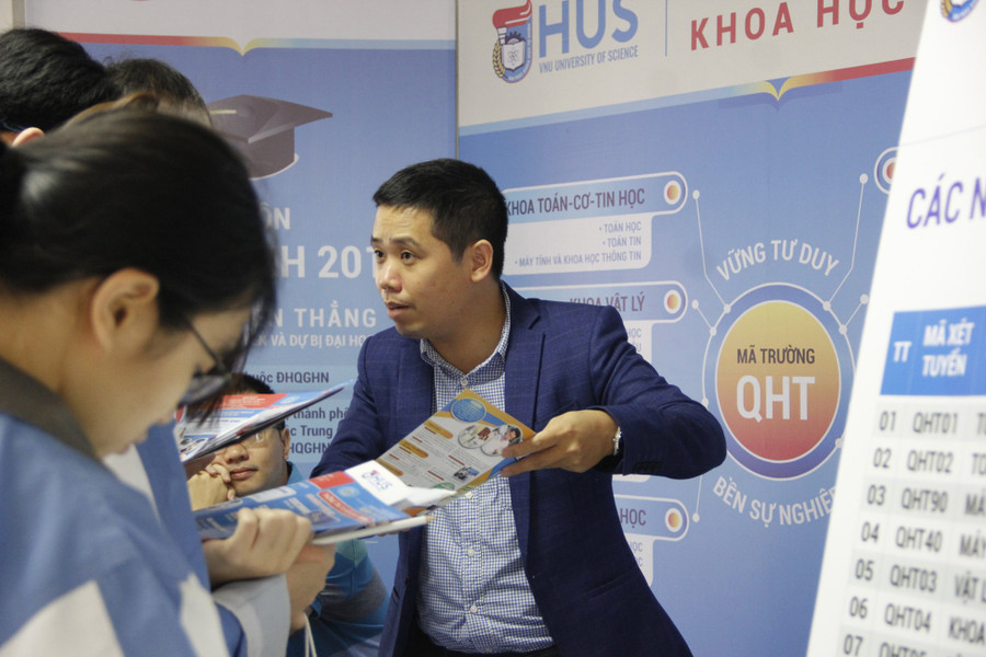 Tư vấn ngành nghề cho người học là điều hết sức cần thiết Tư vấn ngành nghề cho người học là điều hết sức cần thiết