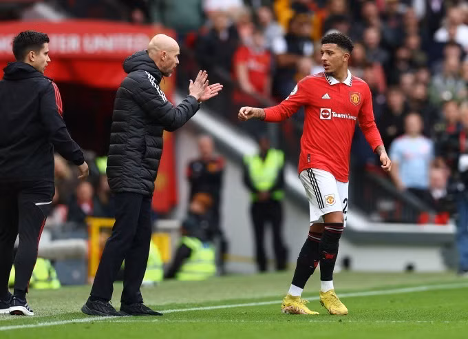 Sancho gặp nhiều khó khăn khi chơi cho Man Utd.