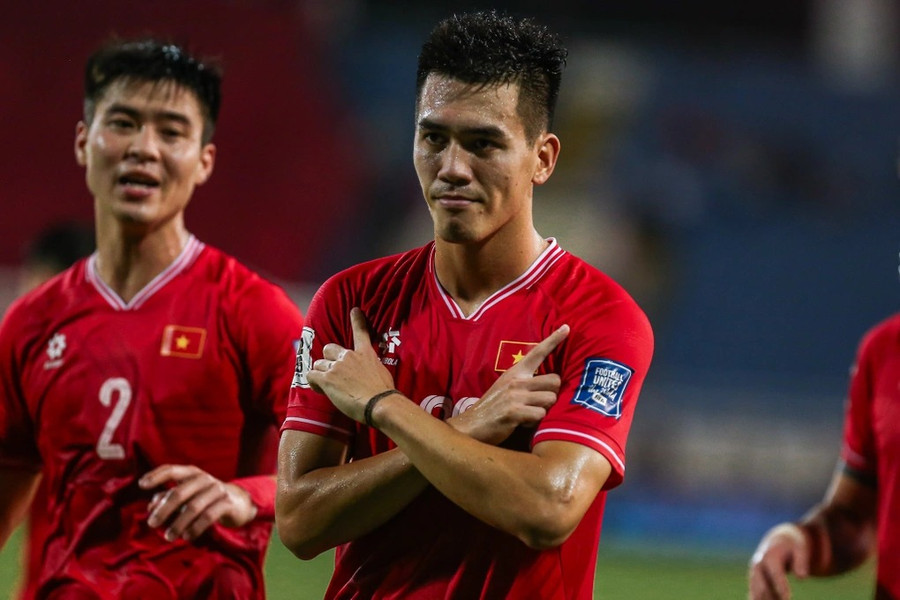 Tiến Linh được AFC vinh danh.