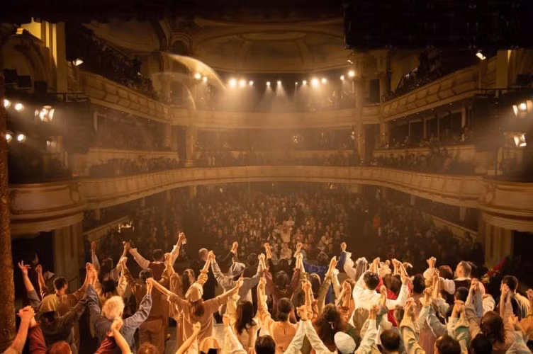 Vở nhạc kịch “Những người khốn khổ” là vở diễn mang tính quốc tế.