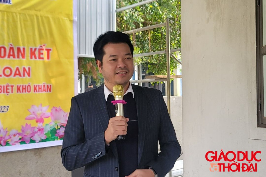 Nguyễn Văn Dũng - Trưởng đại diện VP báo GD&TĐ khu vực MTTN phát biểu tại buổi lễ. Nguyễn Văn Dũng - Trưởng đại diện VP báo GD&TĐ khu vực MTTN phát biểu tại buổi lễ.