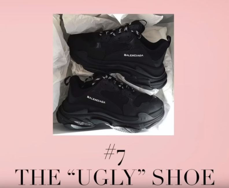 Xếp cuối cùng trong danh sách là đôi giày mà Anna cho rằng chúng "xấu xí"