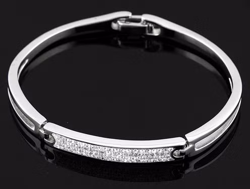 Lý do nên đeo trang sức bạc