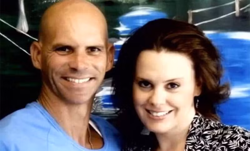 Rebecca Sneed và Lyle Menendez.