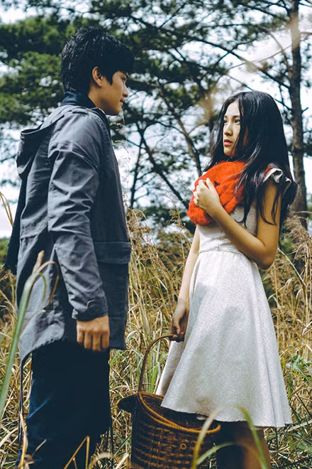 Hoàng Oanh hóa cô bé quàng khăn đỏ ảnh 5