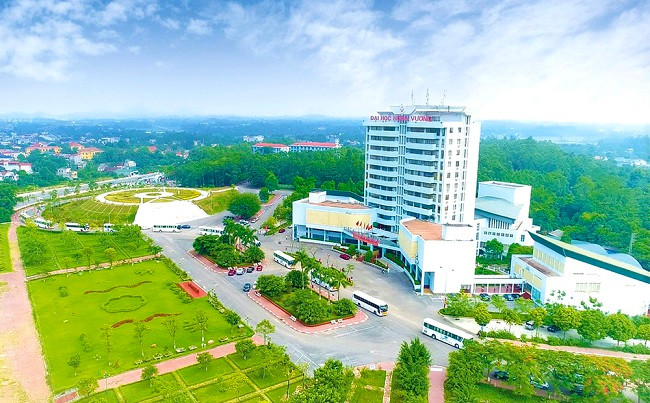 Trường Đại học Hùng Vương.