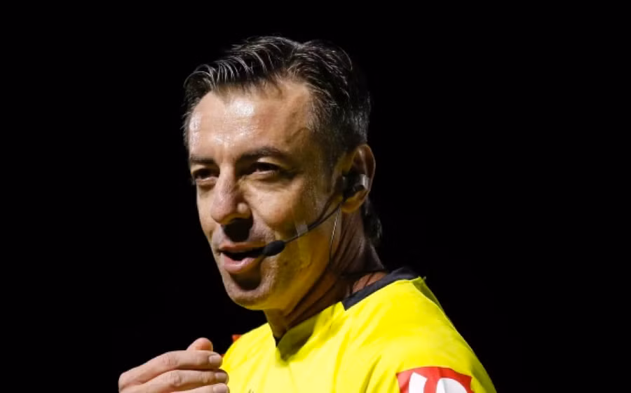 Trọng tài Raphael Claus sẽ bắt chính trận Anh - Iran.