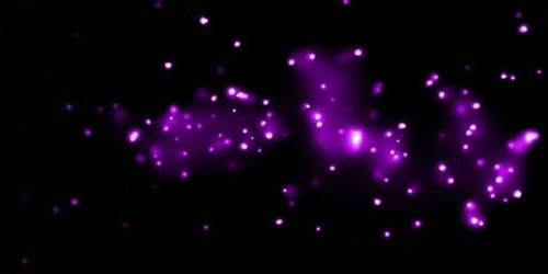 Sự va chạm của cặp thiên hà NGC 2207 và IC 2163 tạo ra cái chết rực rỡ như sao băng của ba ngôi sao.