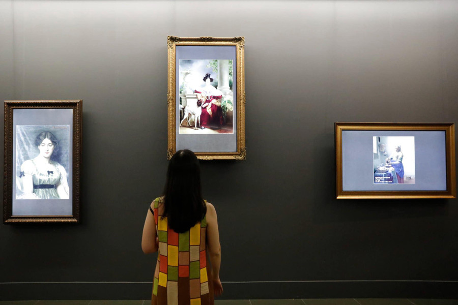 Mua vé xem tranh vẫn là câu chuyện khó nói ở Việt Nam. Mua vé xem tranh vẫn là câu chuyện khó nói ở Việt Nam.