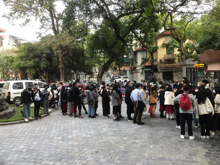 Không giống như bảo tàng bán vé tham quan hiện vật, triển lãm tranh khó thu hút người xem vì hiếm họa sĩ xứng tầm. Không giống như bảo tàng bán vé tham quan hiện vật, triển lãm tranh khó thu hút người xem vì hiếm họa sĩ xứng tầm.