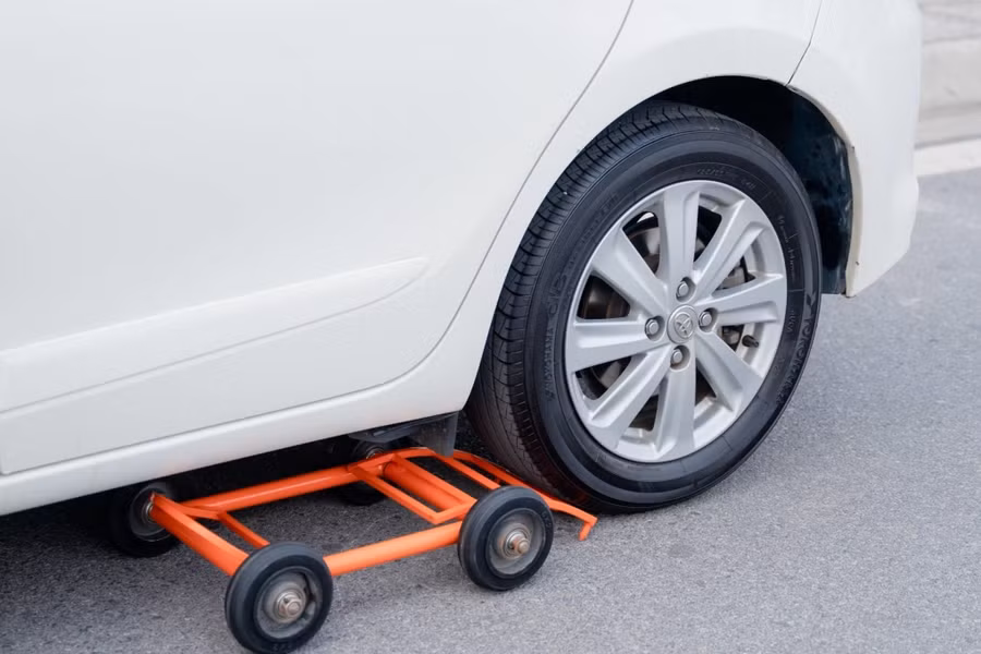 Sản phẩm xe cứu hộ lốp ô tô khẩn cấp thay thế lốp phụ.