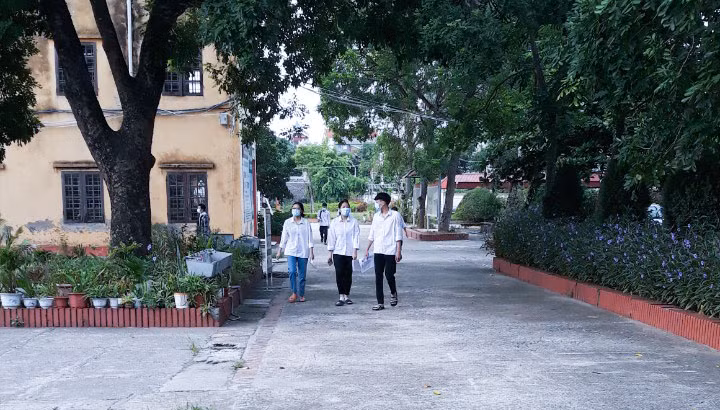 Thí sinh tỉnh Hưng Yên dự thi môn Ngữ văn sáng nay.