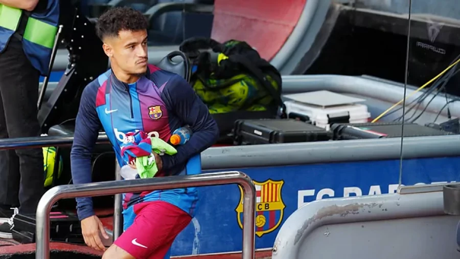 Coutinho bị chỉ trích dữ dội khi chối vào sân thi đấu trận Barca bị cầm hòa … khó tin