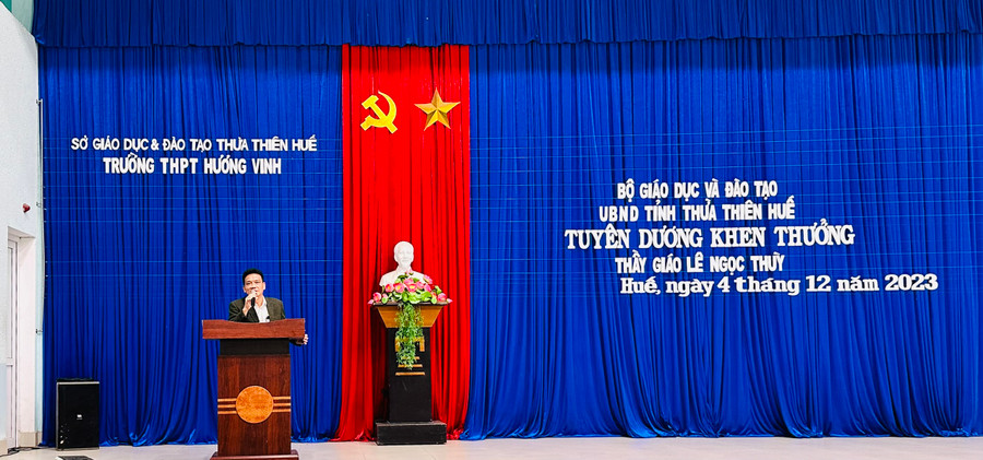 Thầy Huỳnh Trường Thân - Hiệu trưởng Trường THPT Hương Vinh chia sẻ về hành động đẹp, nhân văn và dũng cảm của thầy Lê Ngọc Thùy.