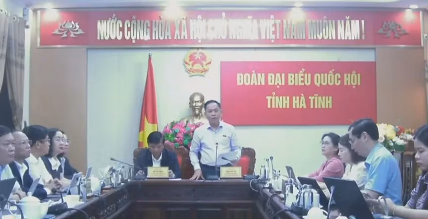 Đại biểu Trần Đình Gia (Đoàn ĐBQH tỉnh Hà Tĩnh).