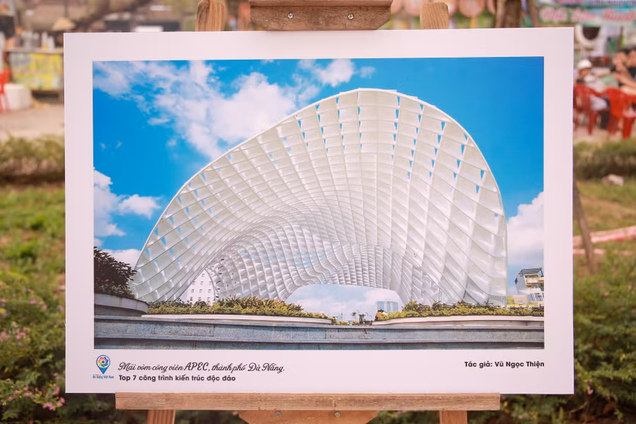 Ảnh Mái vòm công viên APEC, Đà Nẵng lọt Top 7 công trình kiến trúc độc đáo năm 2022. Ảnh Mái vòm công viên APEC, Đà Nẵng lọt Top 7 công trình kiến trúc độc đáo năm 2022.