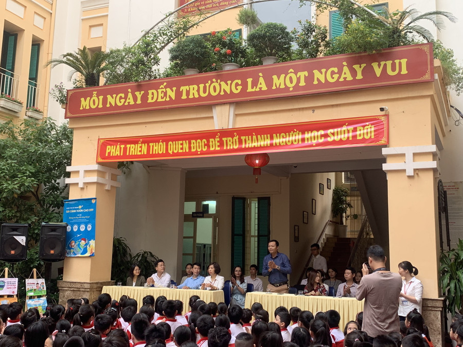 Các đại biểu tham dự chương trình Các đại biểu tham dự chương trình