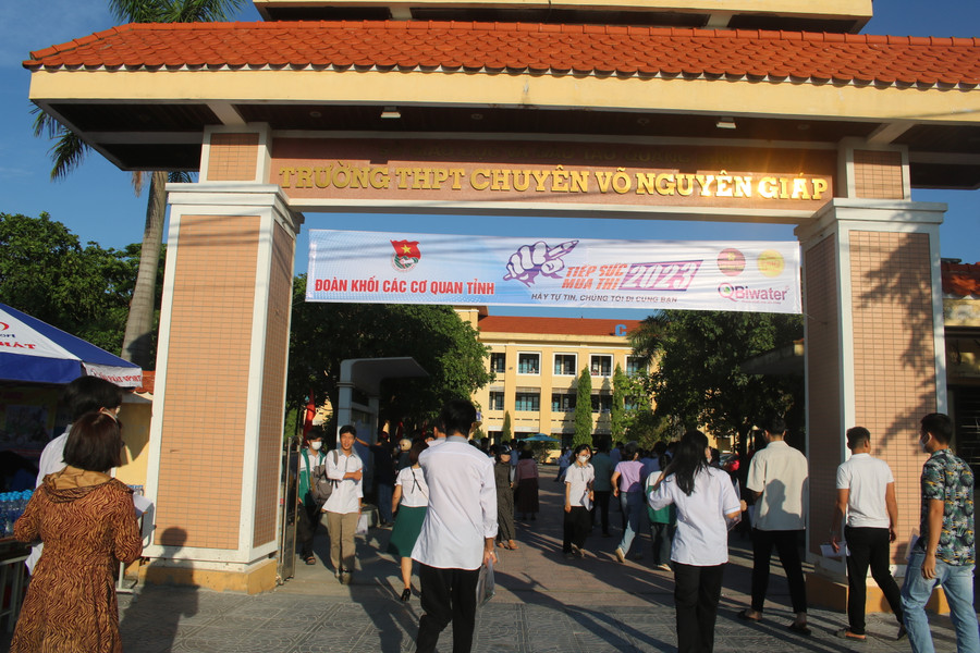 Điểm thi Trường THPT Chuyên Võ Nguyên Giáp. (Ảnh: Tiến Hiệp)