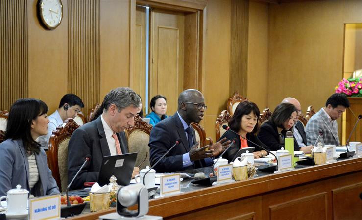 Ông Ousmane Dione, Giám đốc quốc gia Ngân hàng Thế giới tại Việt Nam: "Tôi đã nhìn thấy rất nhiều tiến bộ tích cực của Chương trình ETEP". Ông Ousmane Dione, Giám đốc quốc gia Ngân hàng Thế giới tại Việt Nam: "Tôi đã nhìn thấy rất nhiều tiến bộ tích cực của Chương trình ETEP".