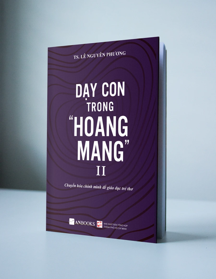 Bìa cuốn sách "Dạy con trong hoang mang" 2