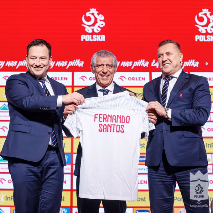 Ba Lan công bố huấn luyện viên Santos.