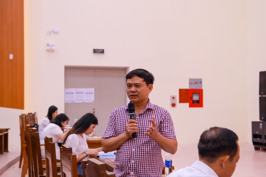 PGS.TS Nguyễn Ngọc Kiện – Trưởng Khoa Luật Hình sự, trường ĐH Luật, ĐH Huế chia sẻ tại hội thảo.