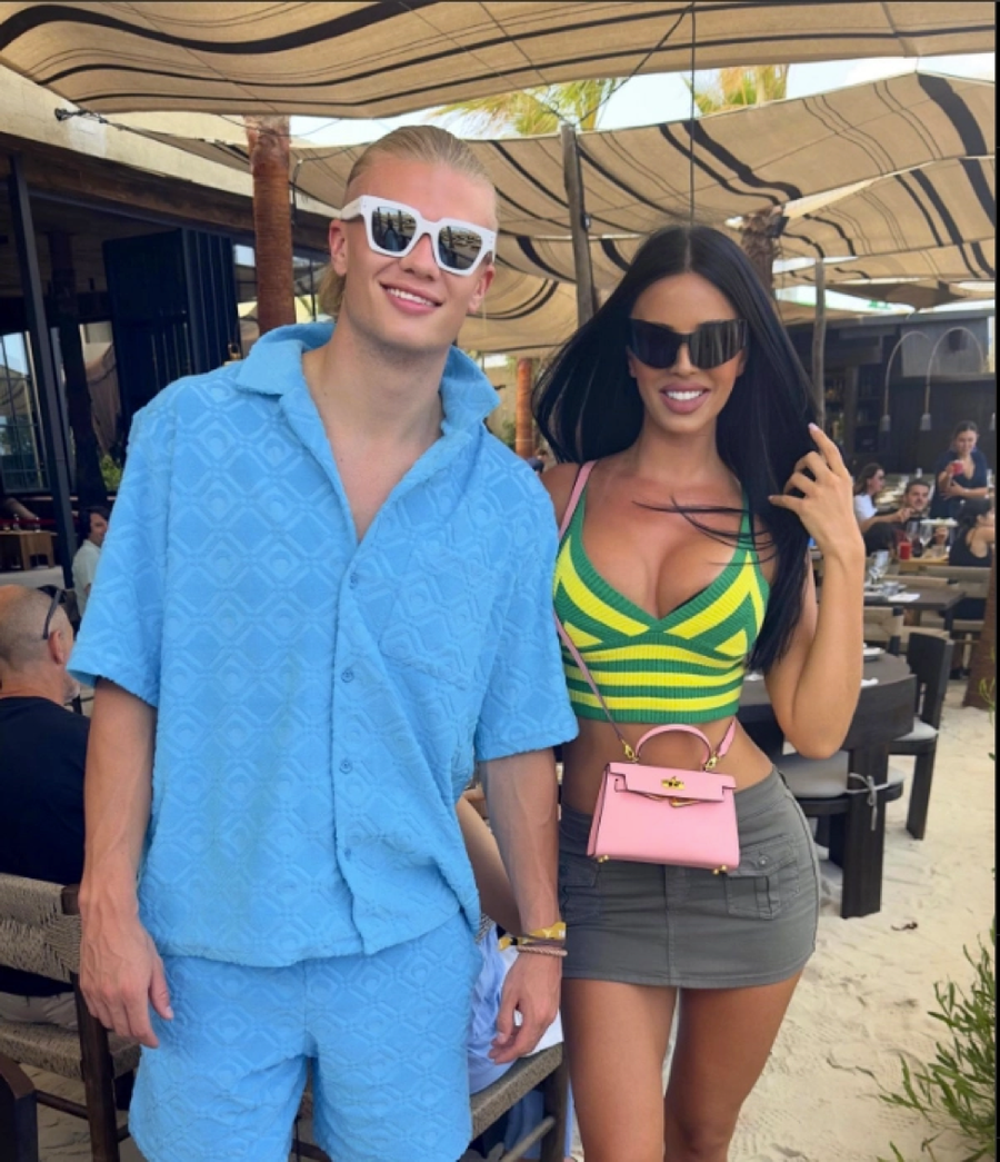 Nghi vấn Haaland du lịch cùng CĐV ‘nóng bỏng nhất hành tinh’ ảnh 1