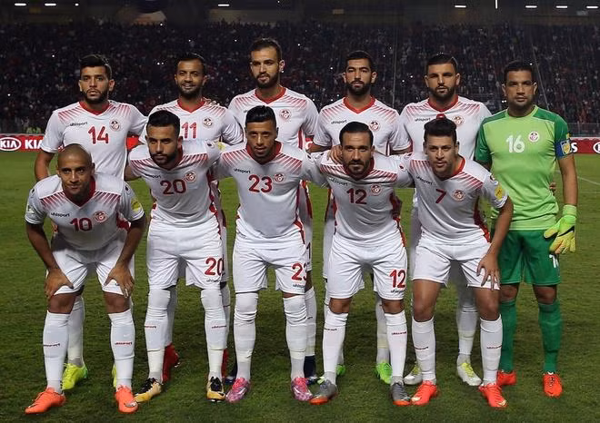 Bộ trang phục thi đấu của Tunisia do Kappa sản xuất. Bộ trang phục thi đấu của Tunisia do Kappa sản xuất.