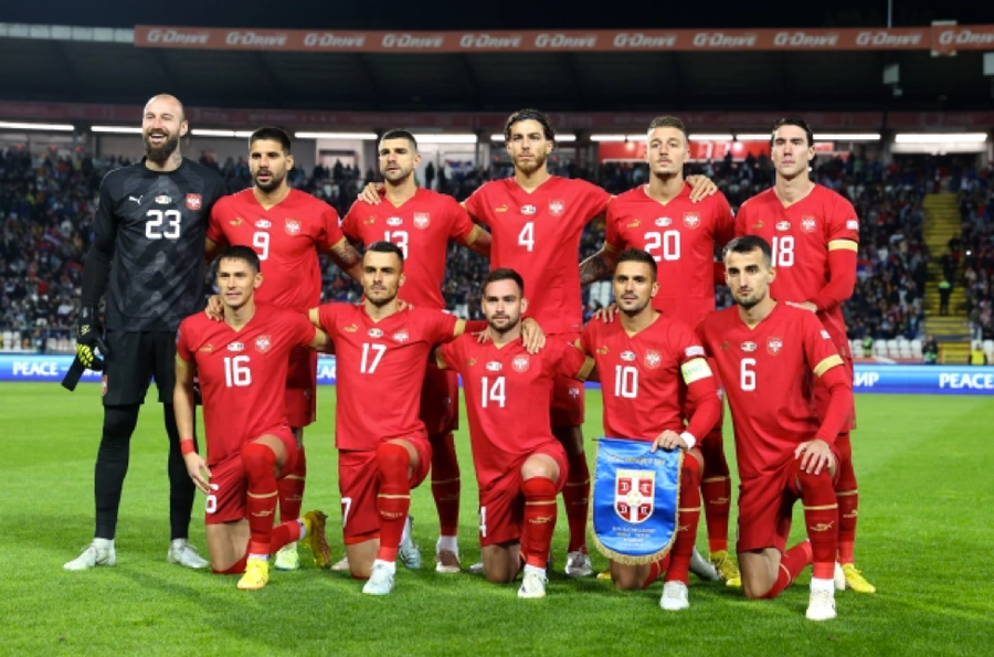 Serbia đang có phong độ cao, sẽ dự World Cup 2022 với bộ trang phục này.