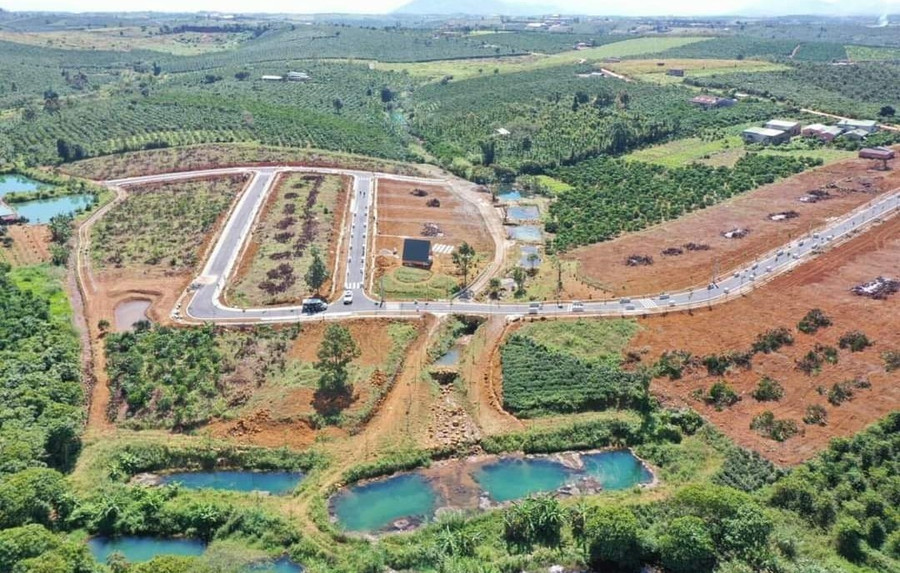UBND tỉnh Lâm Đồng sẽ ủy quyền cho UBND các huyện cùng hai TP Đà Lạt và Bảo Lộc quyết định giá đất cụ thể. (Ảnh minh họa) UBND tỉnh Lâm Đồng sẽ ủy quyền cho UBND các huyện cùng hai TP Đà Lạt và Bảo Lộc quyết định giá đất cụ thể. (Ảnh minh họa)