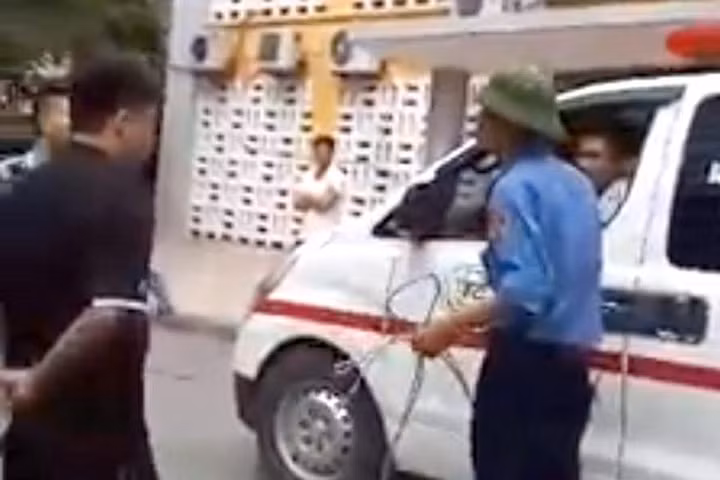 Công ty AZ vẫn làm bảo vệ ở Bệnh viện Nhi Trung ương đến hết tháng 7