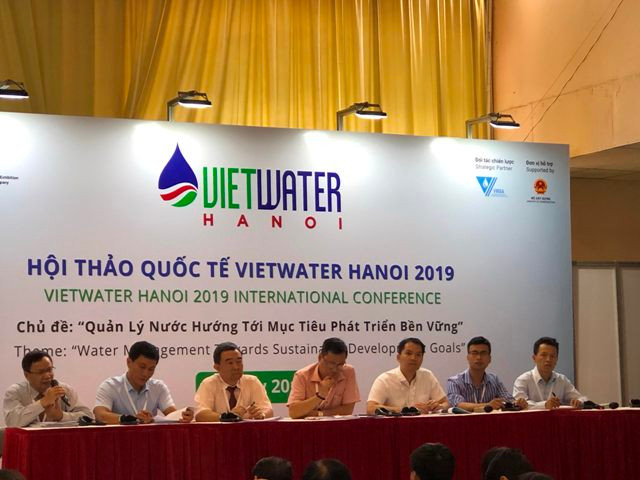 Hội thảo "Quản lý nước hướng tới mục tiêu phát triển bền vững" Hội thảo "Quản lý nước hướng tới mục tiêu phát triển bền vững"