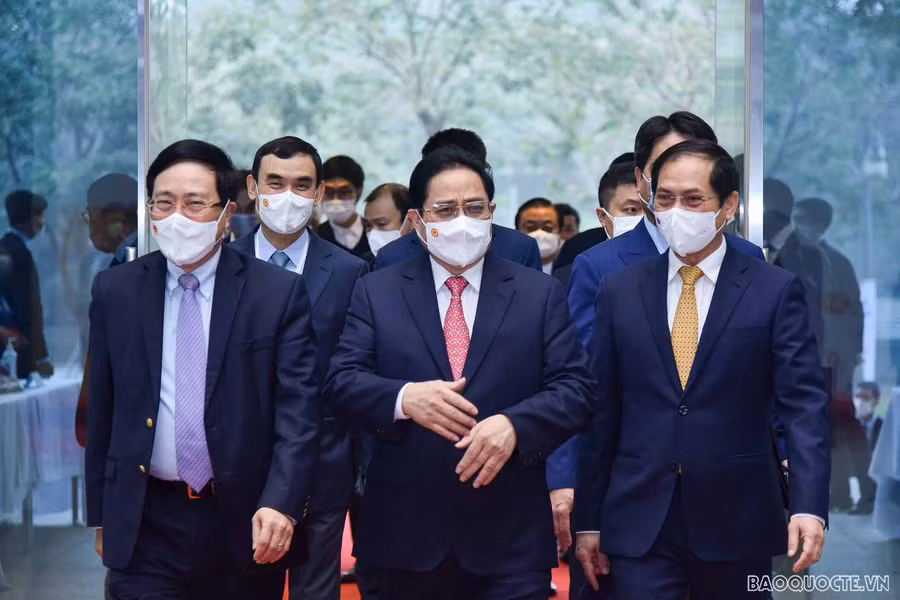 Thủ tướng Chính phủ Phạm Minh Chính và Phó Thủ tướng Thường trực Phạm Bình Minh đến dự Hội nghị. Ảnh: Nguyễn Hồng/Báo Quốc tế.