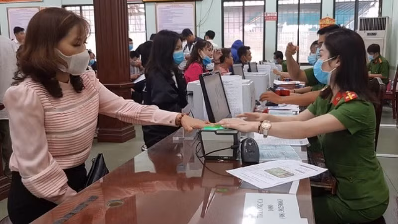 Giảm 50% lệ phí làm căn cước công dân gắn chip. Ảnh minh họa.