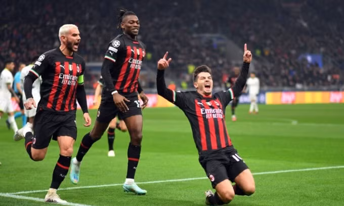 Brahim Diaz vui mừng sau khi mở tỷ số cho Milan trước Tottenham. Brahim Diaz vui mừng sau khi mở tỷ số cho Milan trước Tottenham.