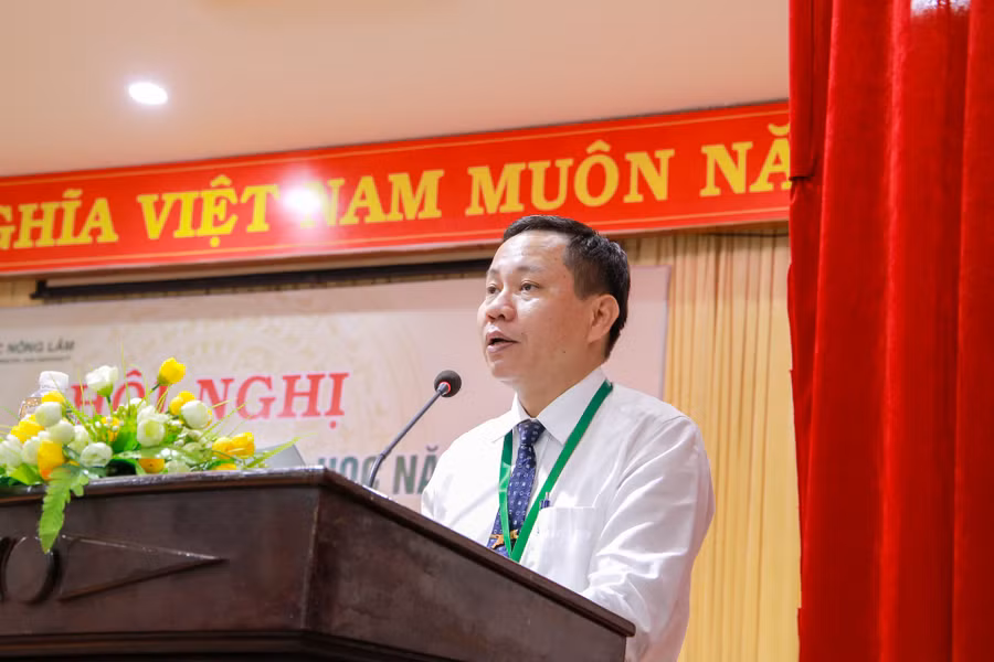 PGS.TS Trần Thanh Đức – Hiệu trưởng Trường ĐH Nông Lâm, ĐH Huế phát biểu tại hội nghị.
