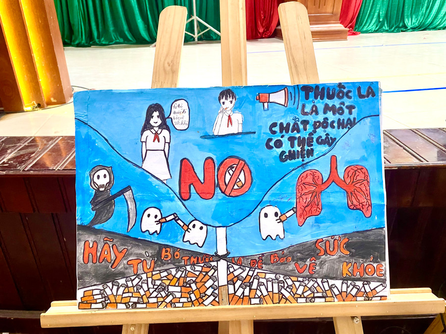 Một bức tranh do học sinh sáng tạo về chủ đề phòng, chống tác hại của thuốc lá.