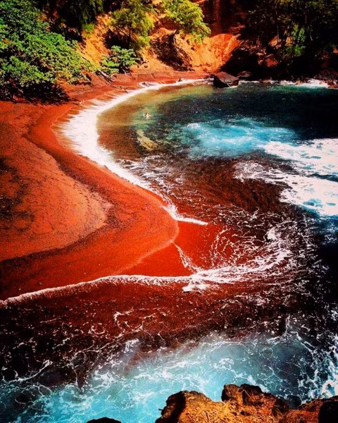 Những bãi biển kỳ lạ ảnh 3