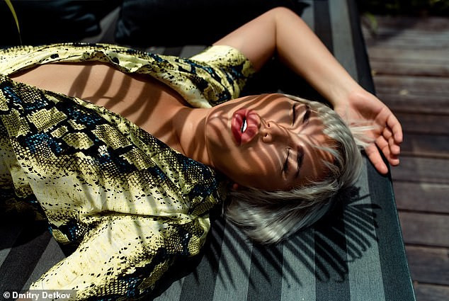 Đáng sợ gương mặt chàng trai sau... 72 lần thẩm mỹ ảnh 6 Thẩm mỹ 72 lần, anh chàng